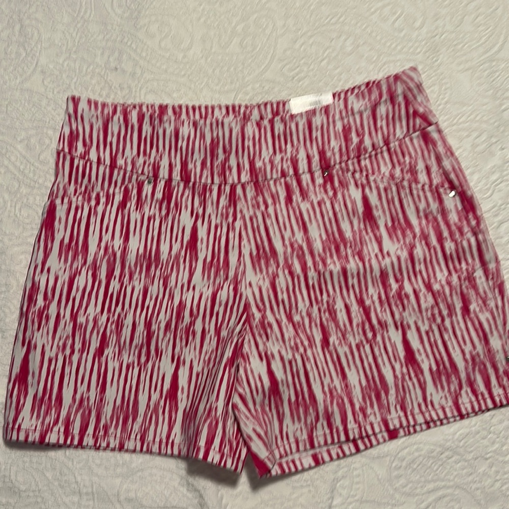 INC International Concepts Pink and White Shorts Size 12 NWT pull on. Stretchy.